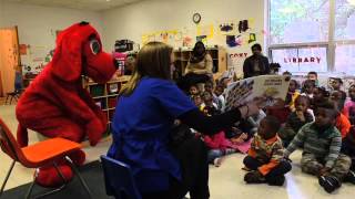 Clifford the Big Red Dog gives books to children [upl. by Ainwat974]