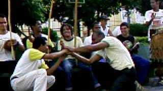 Capoeira Angola Menor jogando com Mestre Paulo Elias jf [upl. by Samohtnhoj]