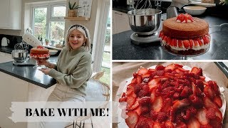 BAKE WITH ME USING SMEG MIXER TO MAKE A VICTORIA SPONGE AND PAVLOVA  LAURA BYRNES [upl. by Acisey]