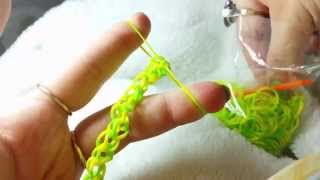 Como fazer pulseiras de elástico fácil e rápido Rainbow Loom [upl. by Nolitta356]