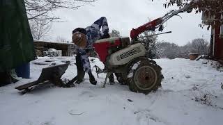 Einachser die perfekte Hilfe für den Selbstversorger Honda F800 beim Schneeschieben [upl. by Elbys459]