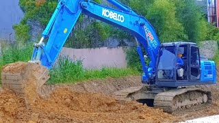 Kobelco Excavator Warna Biru Sedang Beraksi❗ [upl. by Rramahs]