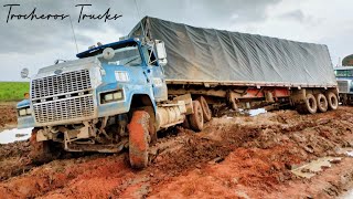 Tractomulas con Rumbo a El Viento VICHADA [upl. by Dnyletak]