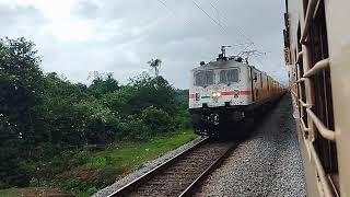 Murdeswar  Bangalore Express 16586 crossing LTT Mangalore express [upl. by Labannah128]