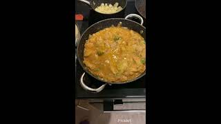 CHICKEN WITH KORMA SAUCE  NAAN BREAD  POPPADOMS  indianfoods shorts [upl. by Gaye]