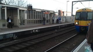 London Overground  Kentish Town West [upl. by Hgiel]