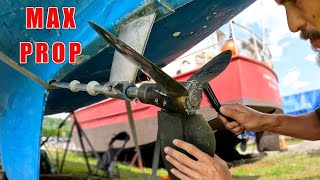 MaxProp  Grease amp Zinc Feathering Propeller [upl. by Lucky]