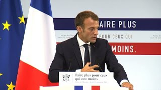 Plan pauvreté Macron veut un quotrevenu universel dactivitéquot [upl. by Norina]