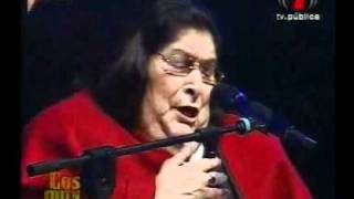 Mercedes Sosa y Luis Salinas  Aquellas Pequeñas cosas Cosquin 2008 [upl. by Jethro]