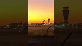 Stunning Qantas 737 takeoff at Adelaide [upl. by Nonnairb]