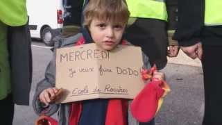 Manif des parents école Rosières 07260 131113 [upl. by Yrdua]