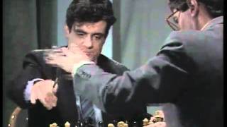 MARTES Y TRECE PARTIDA DE AJEDREZ ENTRE KASPAROV Y KARPOV [upl. by Gristede]