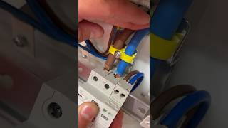 Electrician Effortlessly Builds Up a New Consumer Unit [upl. by Dru]