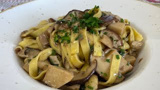 Tagliatelle ai Funghi Porcini ricetta originale Senza Panna [upl. by Wrigley301]