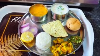 स्वादिष्ट और प्रसिद्ध राजस्थानी स्पेशल दाल बाटी थाली  Daal bati thali perfect recipe [upl. by Zulch828]