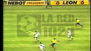 10 Eduardo Hurtado  Ecuador 41 Perú  Eliminatoria Francia 1998 [upl. by Els]