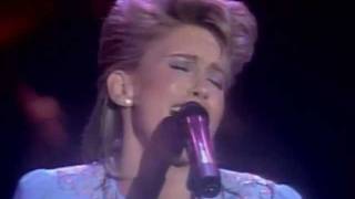 Olivia NewtonJohn  Hopelessly Devoted To You live [upl. by Schreiber]