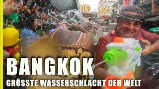 Größte Wasserschlacht Der Welt  200000 Menschen in Bangkok feiern das Jahr 2567  022 [upl. by Merwyn]