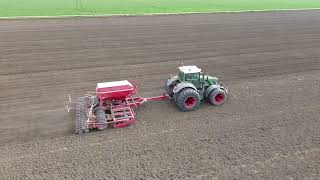 winter tarwe zaaien horsch zaaimachine 6 meter met fendt met dubbellucht Woldendorp oost Groningen [upl. by Nitsirhc271]