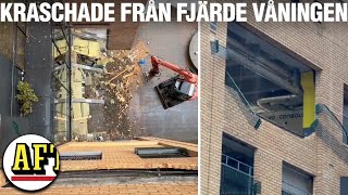 ElVolvon kraschade ut från parkeringsgarage på fjärde våningen [upl. by Aikkin]