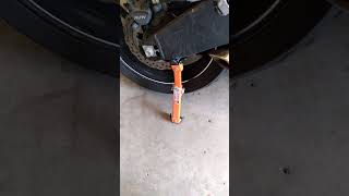 Snapjack tool for motorcycle works to quickly jack up your motorcycle [upl. by Azeel571]