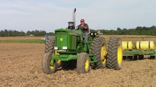 John Deere 4620 Tractor [upl. by Ardnaik]