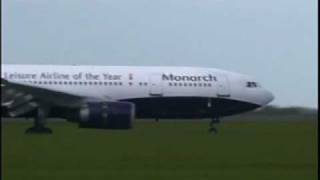 Monarch A300 wobbly crosswind landing Dublin Ireland [upl. by Yecart]