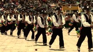 La fiesta de la Virgen de la Candelaria en Puno [upl. by Doughty]