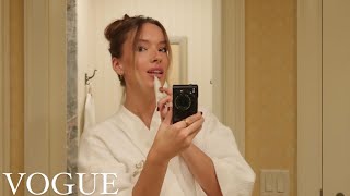 VOGUE BEAUTY SECRETS  SYDNEY’S GO TO MAKEUP LOOK [upl. by Erine]