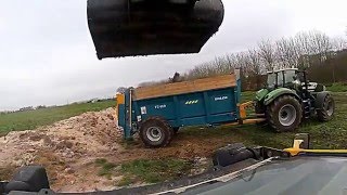 Épandage de fumier 2015  DeutzFahr TTV 7250 JCB 54070 [upl. by Jacobine995]