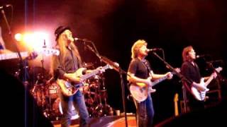 Doobie Brothers Live 07  Take Me in Your Arms [upl. by Stephana400]