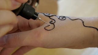 2016 Henna Tattoo Art  Celebrating the Fair [upl. by Ecinwahs]