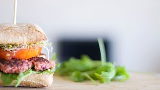 Burger végétarien steak betteraves [upl. by Estren]