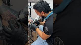 Acompáñame a restaurar este viejo tatuaje tattoo tattooartist athlete tatuaje tatuajemexicano [upl. by Cristobal]