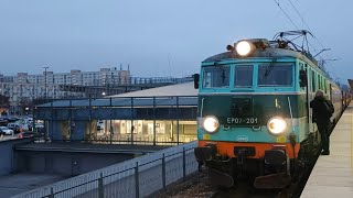 Odjazd EP07201 💚🤍 na czele pociągu PKP Intercity  IC Nałkowska z Białegostoku do Wrocławia Gł [upl. by Golanka]