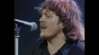 Zucchero  Con Le Mani Live At The Kremlin [upl. by Aynos267]