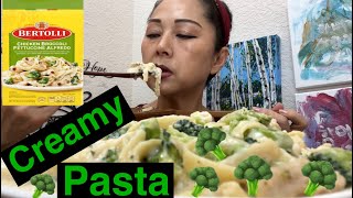 ASMR EATING quotBERTOLLIquot CHICKEN BROCCOLI FETTUCCINI ALFREDO 먹방 asmr mukbang asmreating [upl. by Rozanna550]