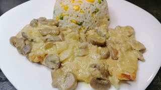 escalopes de poulet à la crème fraîche et au champignons  اسكالوب دجاج بصلصة الفطر و الكريمة راائعة [upl. by Tacy]