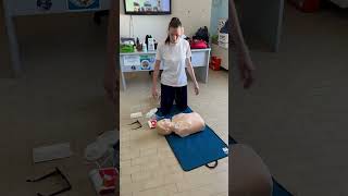 Rianimazione Cardio Polmonare con Defibrillatore BLSD [upl. by Haduj]