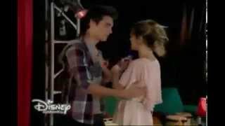 los besos entre violetta y leon todos [upl. by Ardie]