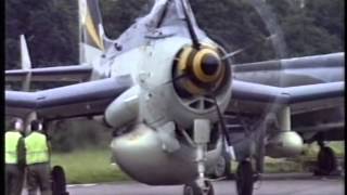 Fairey Gannet AEW3 GBMYP ex XL502 piloted by Neil Moffatt at Finningley Airshow 19 Sept 1987 [upl. by Ynamad768]