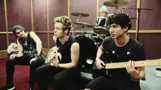 5 Seconds Of Summer  Billboard Music Awards 2014 Part 1 [upl. by Sicnarf295]