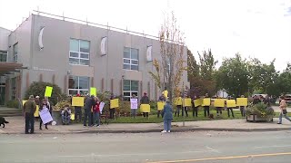 People in Parksville call on city to ensure a winter shelter for the unhoused [upl. by Ojyllek]