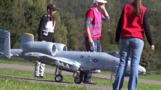 RC Jet Hausen Flugtag Fairchild Republic A10 Thunderbolt II by EdgarB [upl. by Kissel730]