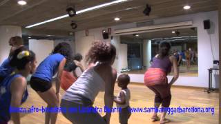 Curso de danza afro brasileña con Lizandra Duarte  Día del Samba Reggae en Barcelona 2013 [upl. by Eilahs]