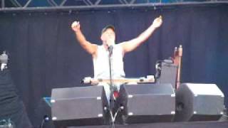 Rock Werchter 2009 Seasick Steve Diddley Bow [upl. by Aramahs433]