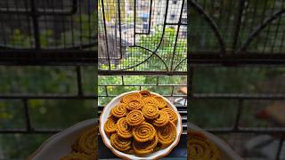 Chakli Recipe🤤🤤  Diwali specialdiwalifaral chakalirecipe ytshorts shorts bachelorskitchen [upl. by Asilef]