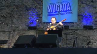 Toti Soler al festival Mugada quotEm dius que el nostre amorquot [upl. by Oicneconi]