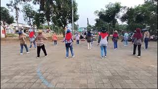 kolam susu vs abang becak [upl. by Annaoj546]