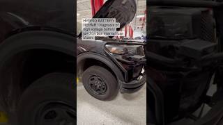 Ford tech repairs hybrid battery Diagnosis of internal fuse blown ford fordtech fivestarford [upl. by Yatnohs]